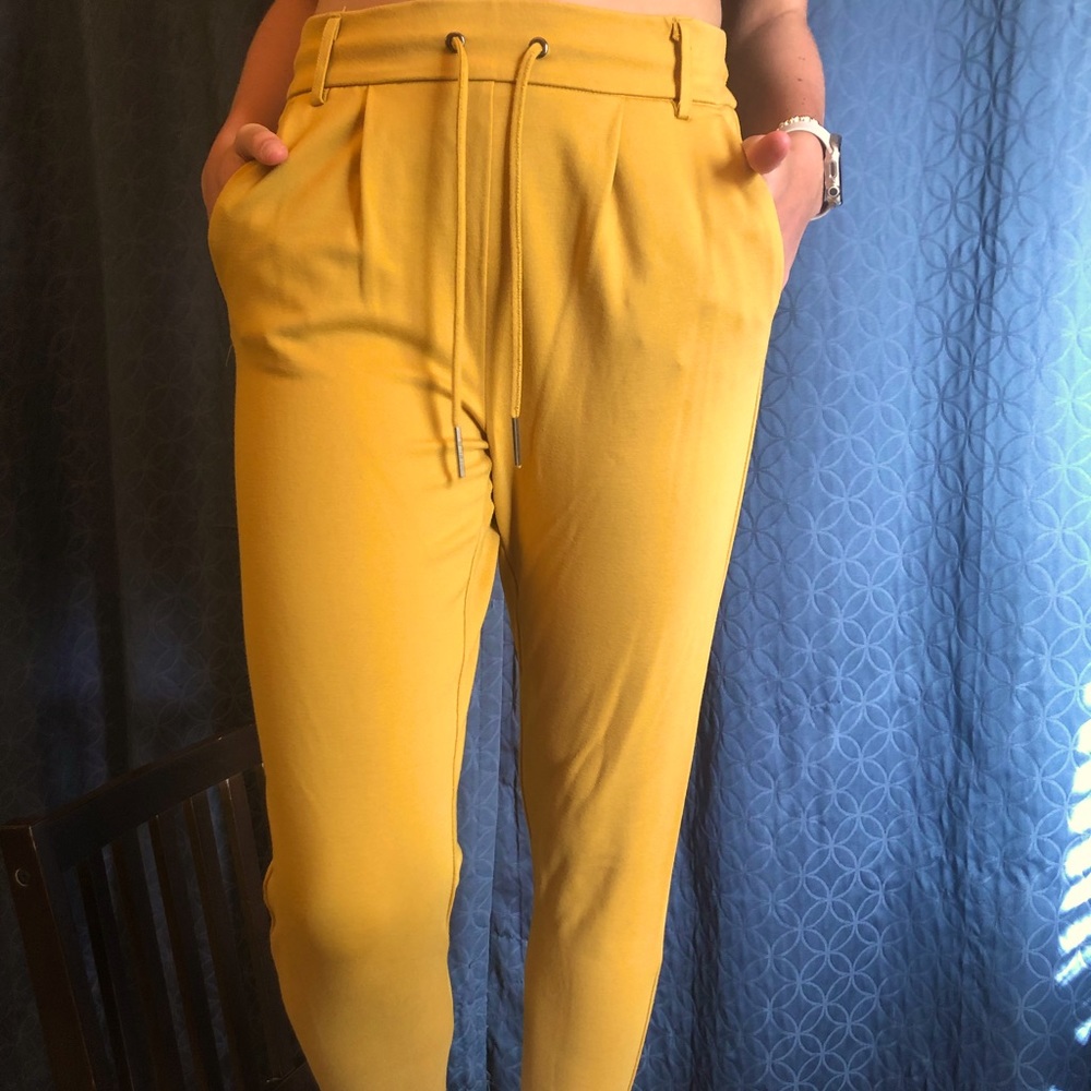 Yellow/Gold Elastic Fitting Pants/Joggers from Only